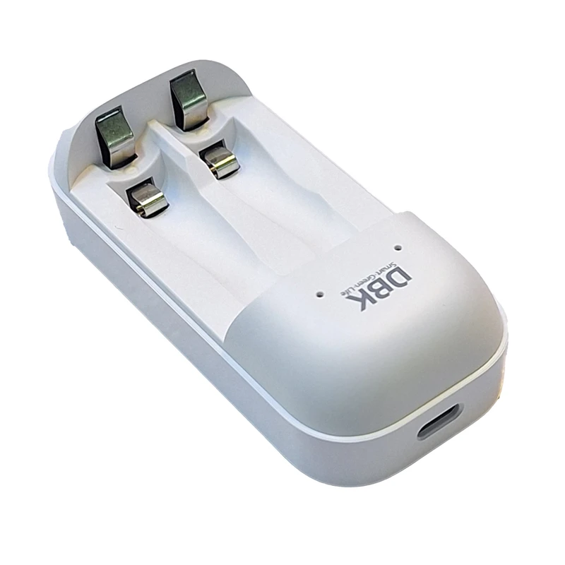 شارژر USB باتری قلمی و نیم قلمی دوتایی CF-6671 مارک DBK